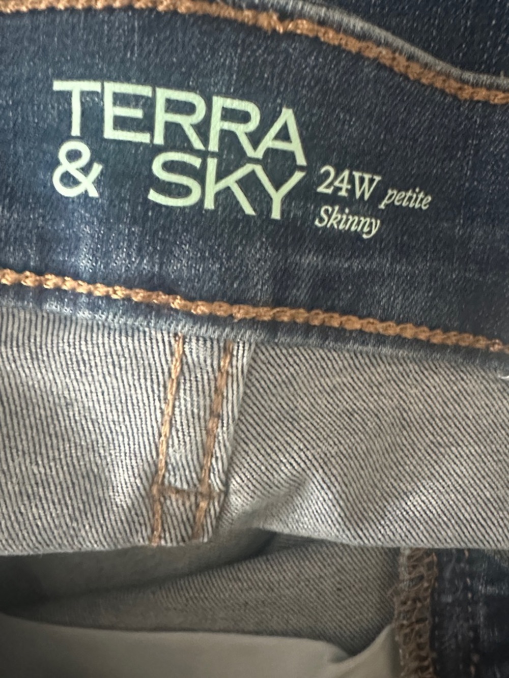 Women's Plus Size Skinny High Rise Jeans Size 24W Petite - Picture 10 of 12